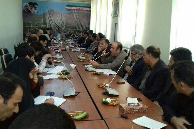 مشکلات شهرستان از سوی دستگاه های متولی در استان پیگیری شود مسائل شهرستان از سوی دستگاه های متولی در استان پیگیری گردد