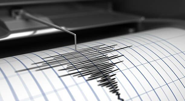 ثبت دو زلزله بیش از 4 ریشتر در خوزستان و بوشهر، تنب بزرگ با زمین لرزه 3 ریشتری لرزید