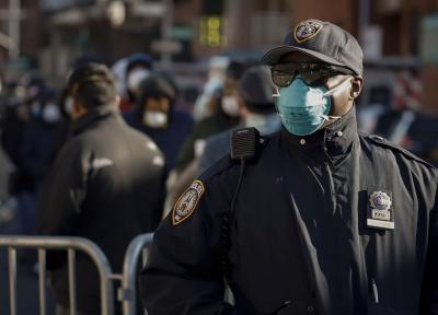 خبرنگاران بیش از 1400 نیروی پلیس نیویورک به کرونا مبتلا شده اند