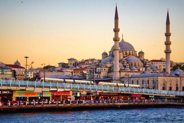 تور استانبول: دیدن کنید: یک روز در استانبول، ترکیه